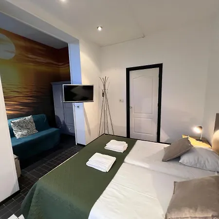 Heerlijkheid מלון